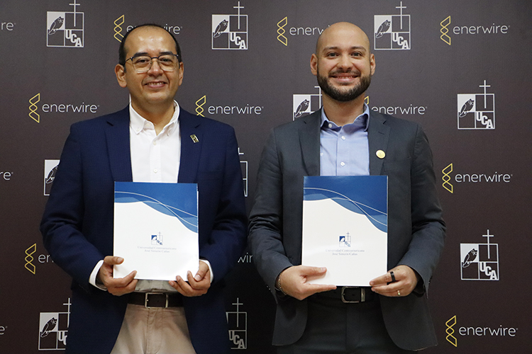 UCA y Enerwire firman alianza académica y tecnológica